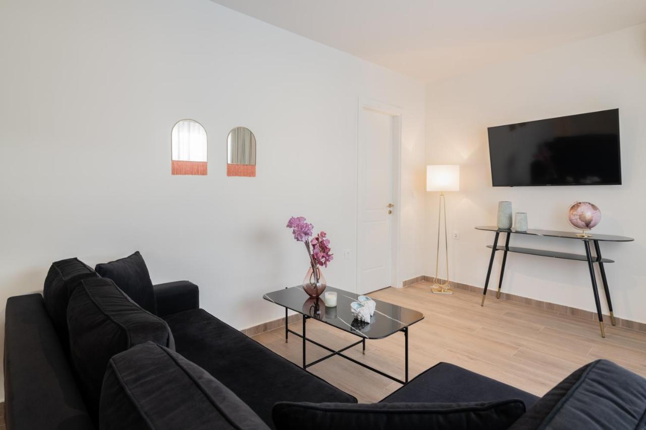 Apartment Blush & Crema